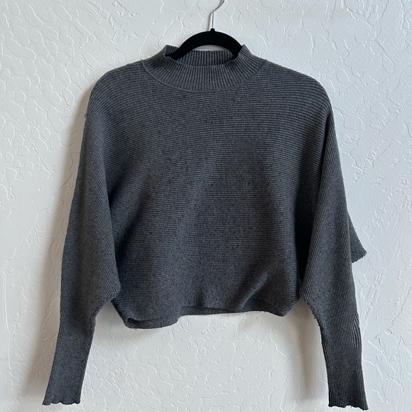 Zara Grey Ribbed Crewneck Sweater - Picture 2 of 5